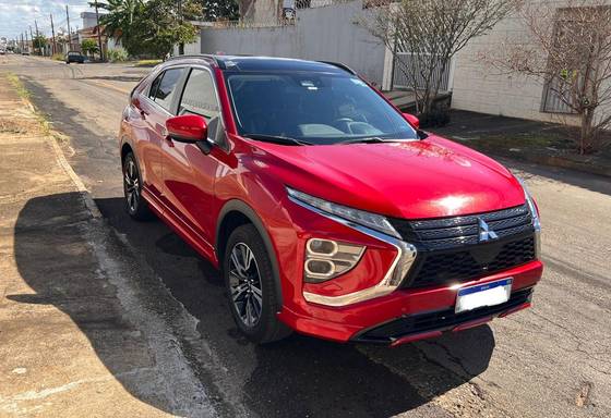 MITSUBISHI ECLIPSE CROSS 1.5 MIVEC TURBO GASOLINA HPE-S S-AWC CVT MITSUBISHI ECLIPSE CROSS 1.5 MIVEC TURBO GASOLINA HPE-S S-AWC CVT